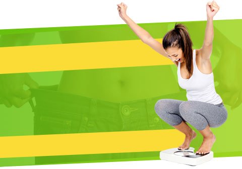 Frau integriert Gesundheitsziele motiviert in ihren Alltag